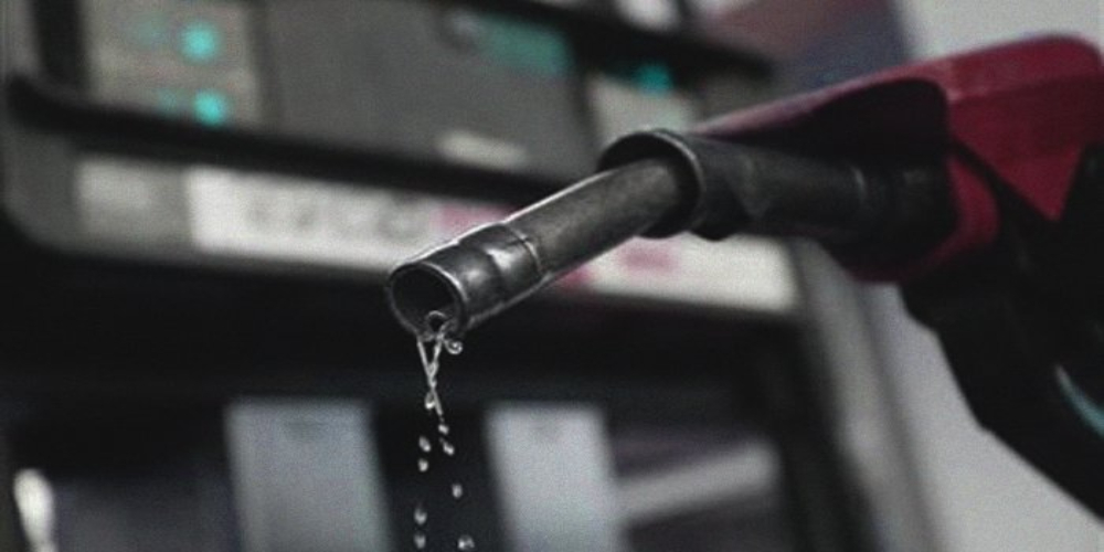 “Anticipated Decrease: Petrol and Diesel Prices Set to Fall in Pakistan Amid Global Oil Trends”